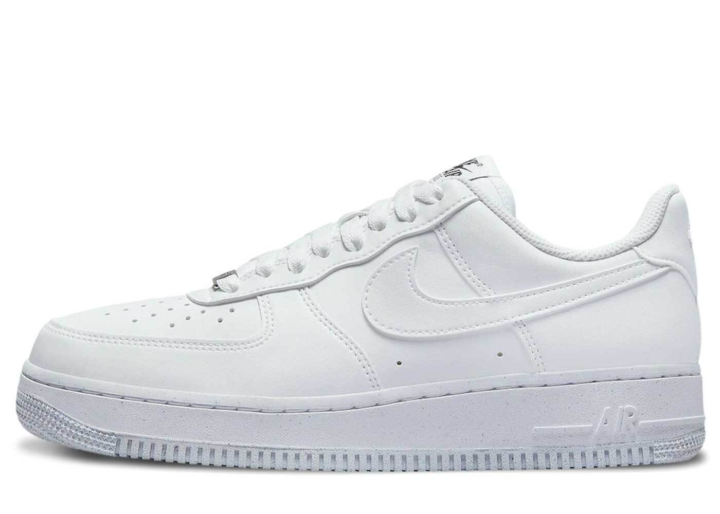 ナイキエアフォース1ネクストネイチャーホワイト NikeAirForce1Next NatureWhiteMetaricGreyWomens DC9486-101