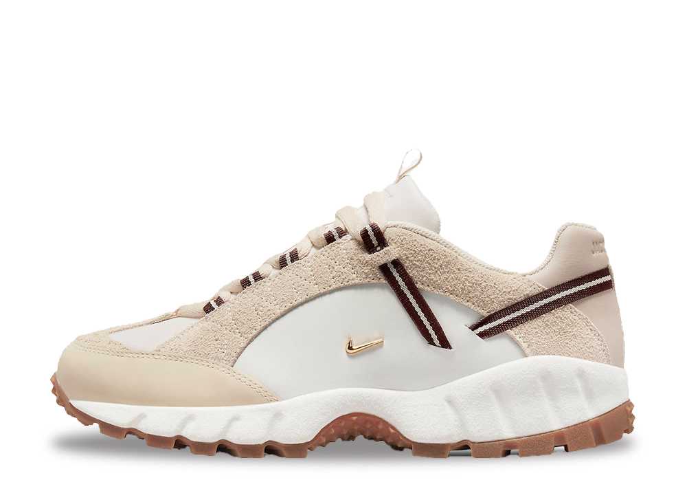 ジャックムス×ナイキ ウィメンズ エアフマラ Jacquemus×Nike WMNS Air Humara Light Bone DR0420-001