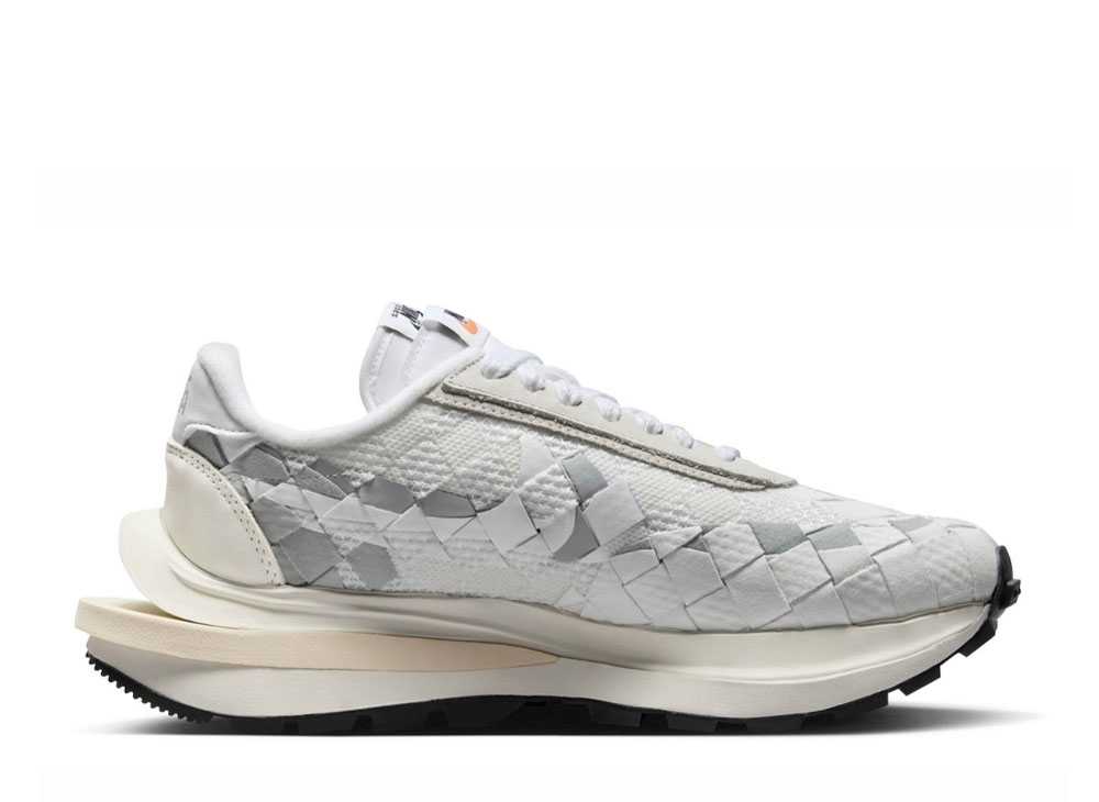 ジャンポールゴルチエ ×サカイ×ナイキ エアウーブン ヴェイパーワッフル Jean-Paul Gaultier×sacai×Nike Air Woven VaporWaffle White DR5209-100