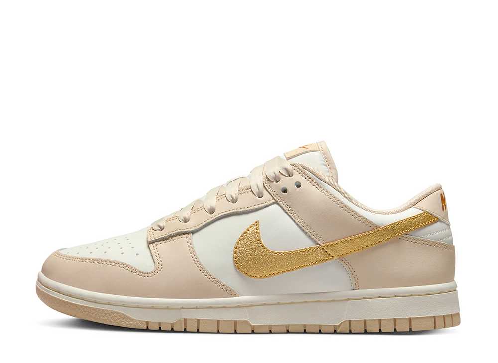 ナイキ ウィメンズ ダンク ロー ゴールドスウッシュ Nike WMNS Dunk Low Gold Swoosh DX5930-001