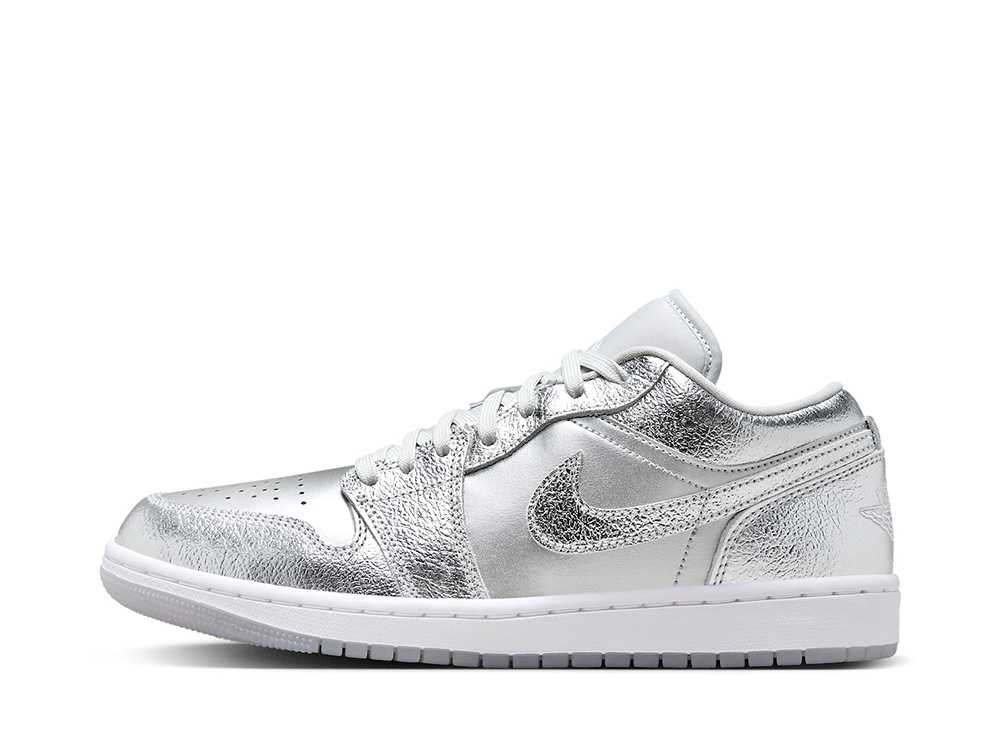 ナイキ ウィメンズ エアジョーダン1 ロー SE メタリックシルバー Nike WMNS Air Jordan 1 Low SE Metallic Silver FN5030-001