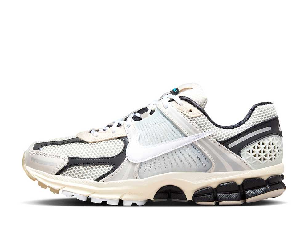 ナイキ ズームボメロ5 PRM スーパーソニック ライトボーン ブラック Nike Zoom Vomero 5 PRM Supersonic Light Bone and Black FN7649-110